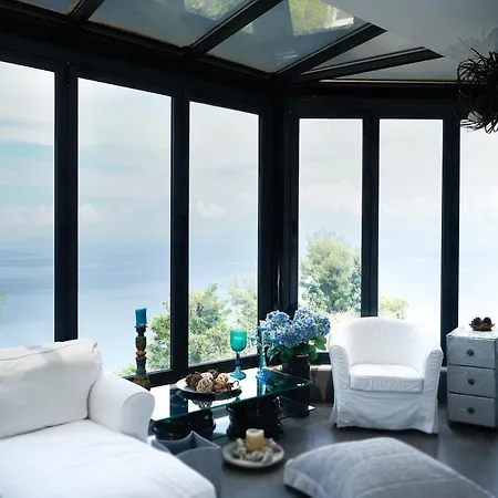 Halkidiki Luxury Villas * Палиури